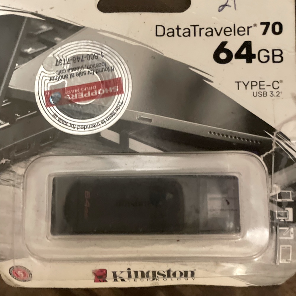 ‼️3/$33‼️ ✨💽NWT KINGSTON USB 64 GB💽✨